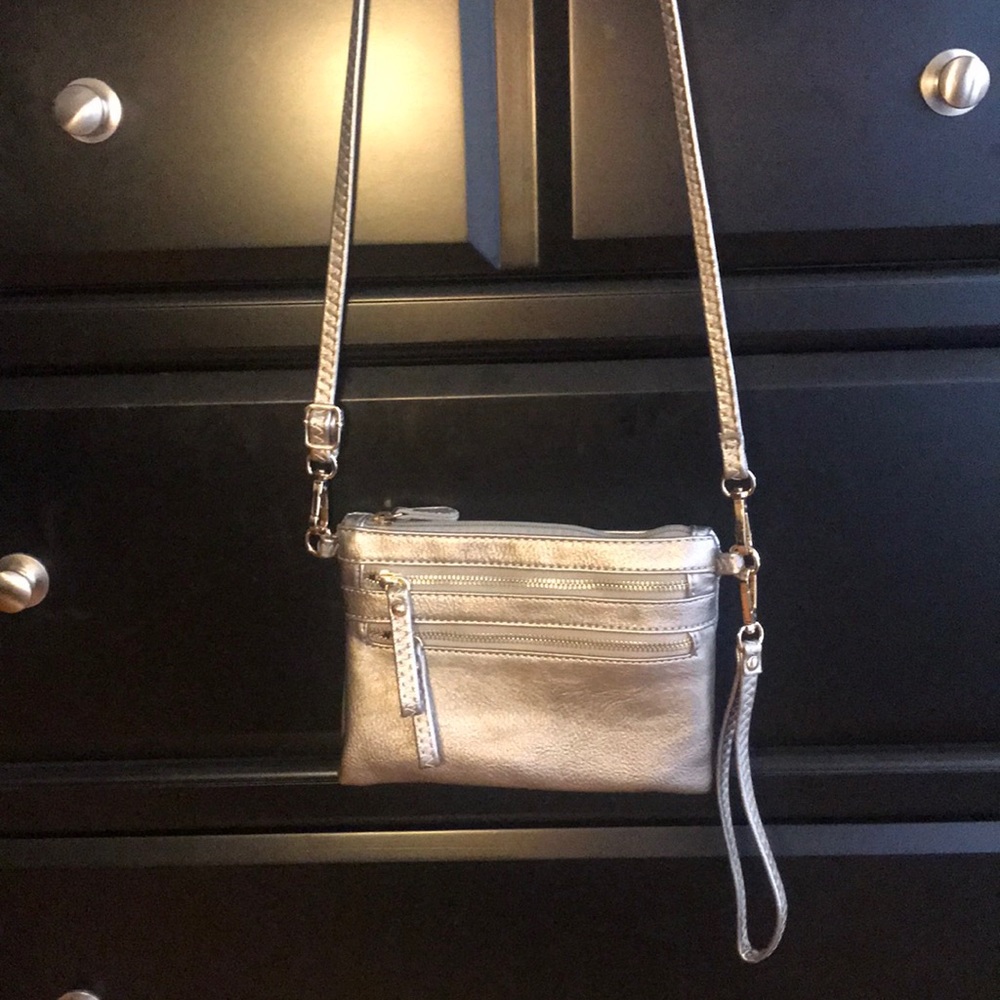 Silver adjustable crossbody purse- brand new